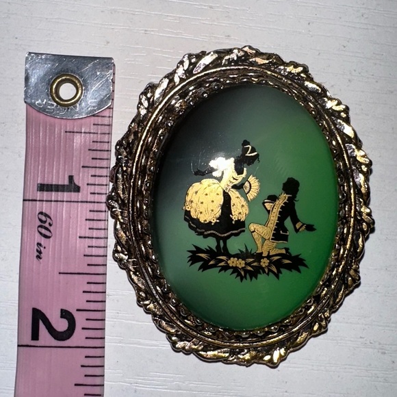 Vintage Courting Couple Brooch - Picture 11 of 11